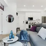 New Elegant Suite For 8 W Patio - Heart Of Toronto