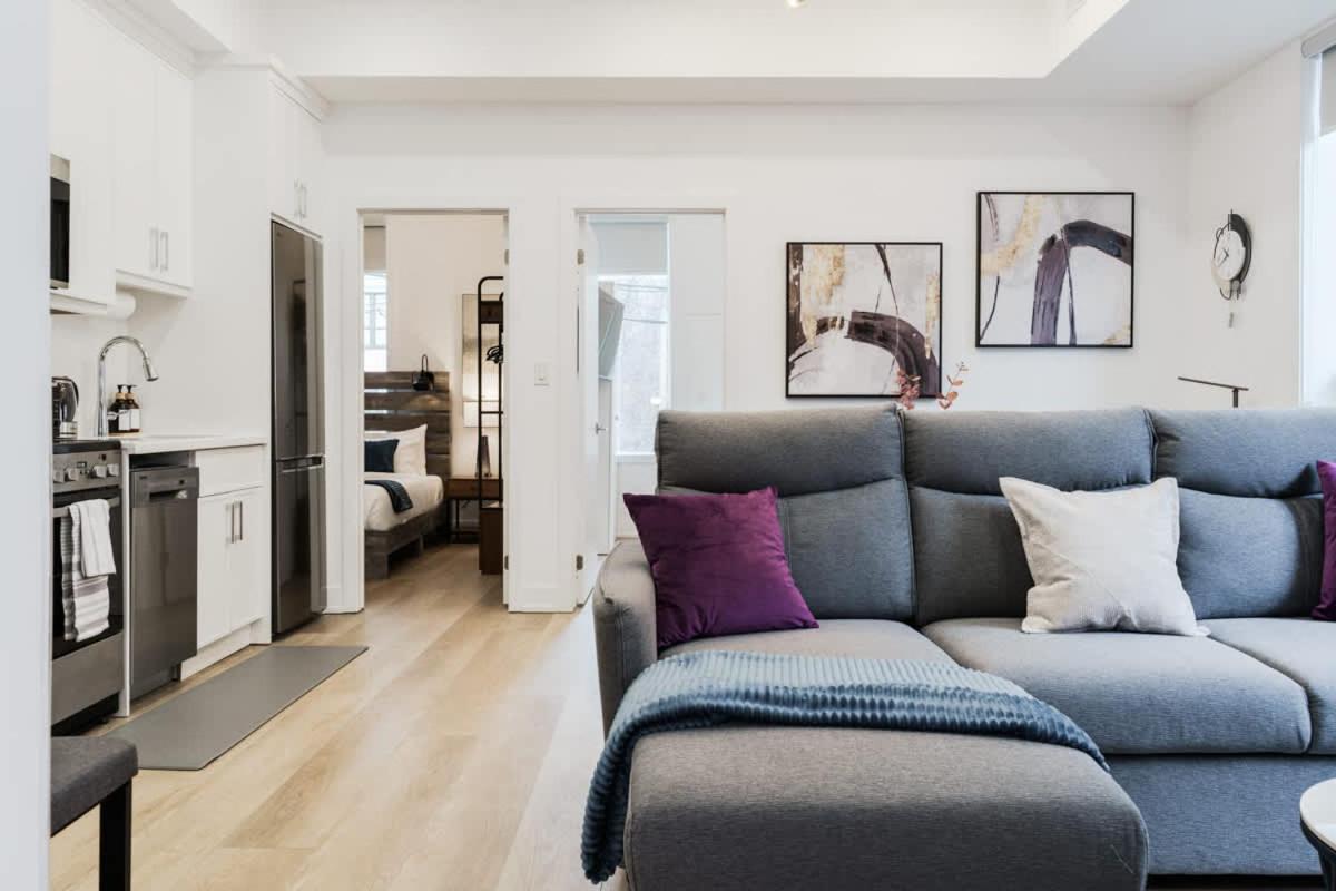 Hotel New Elegant For 8 W Patio - Heart Of Toronto